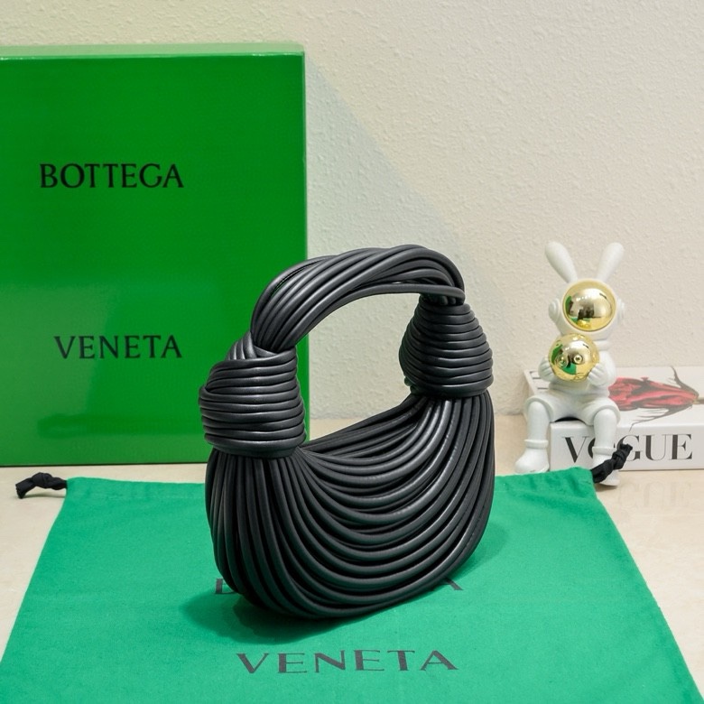 Bottega Veneta Clutch Bags